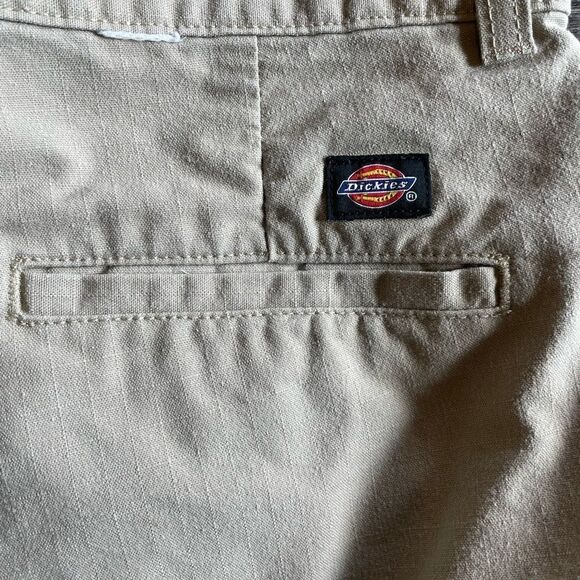 Khaki Dickies Flex Shorts - Picture 4 of 5